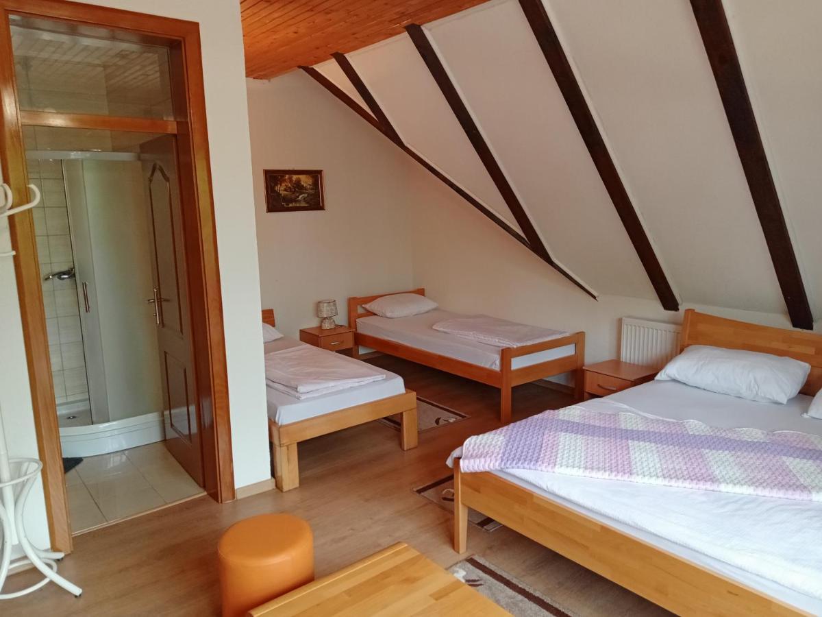 Prenociste/Restoran Lovac Hotel Bihac Ngoại thất bức ảnh