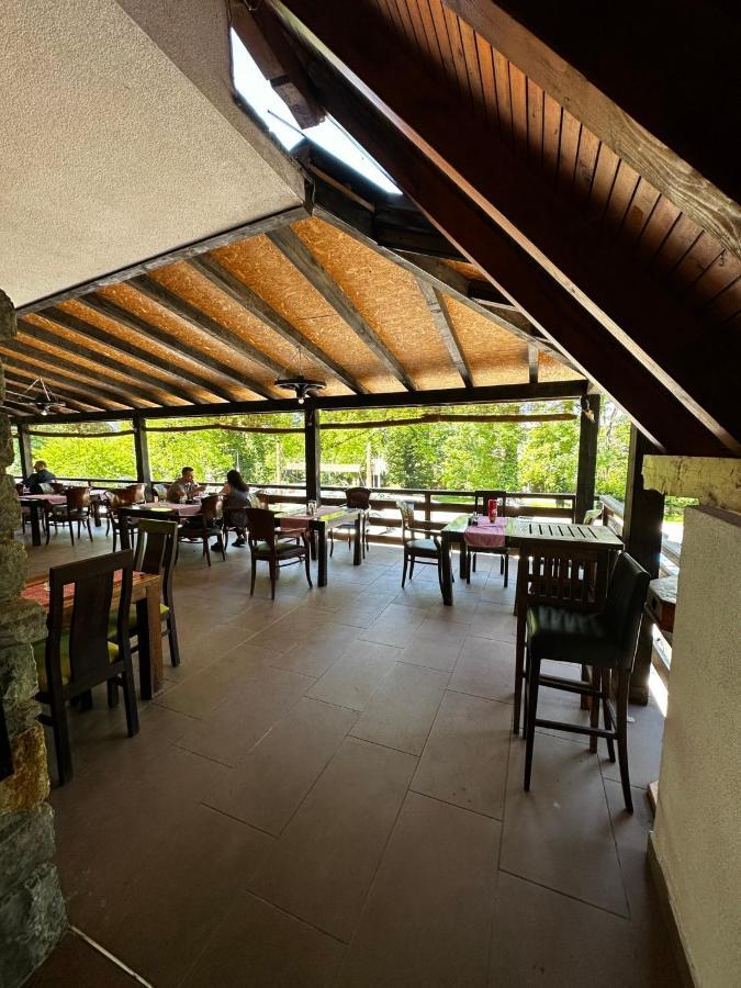 Prenociste/Restoran Lovac Hotel Bihac Ngoại thất bức ảnh